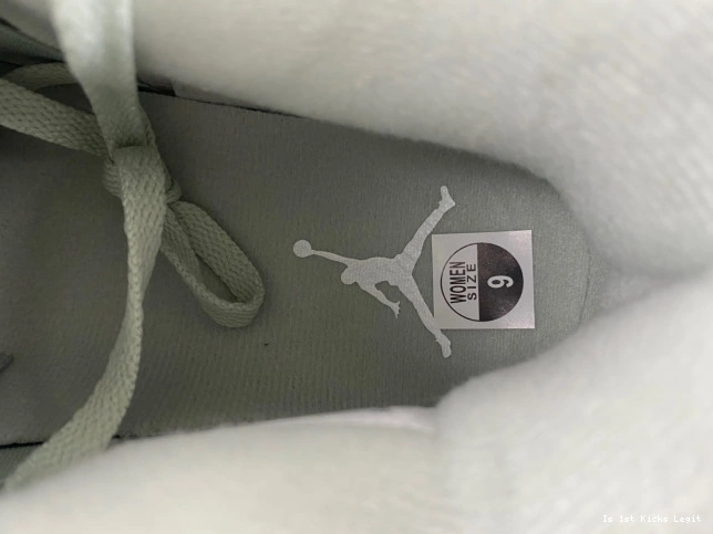 Seafoam Jordan 4 (W) Air HV0823-003 0711